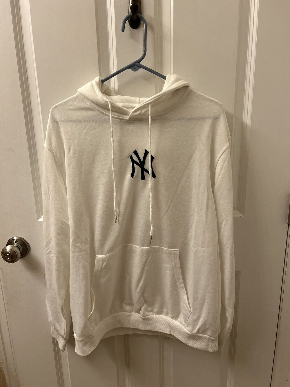 White New York Yankees NY Hoodie Sweatshirt Size M